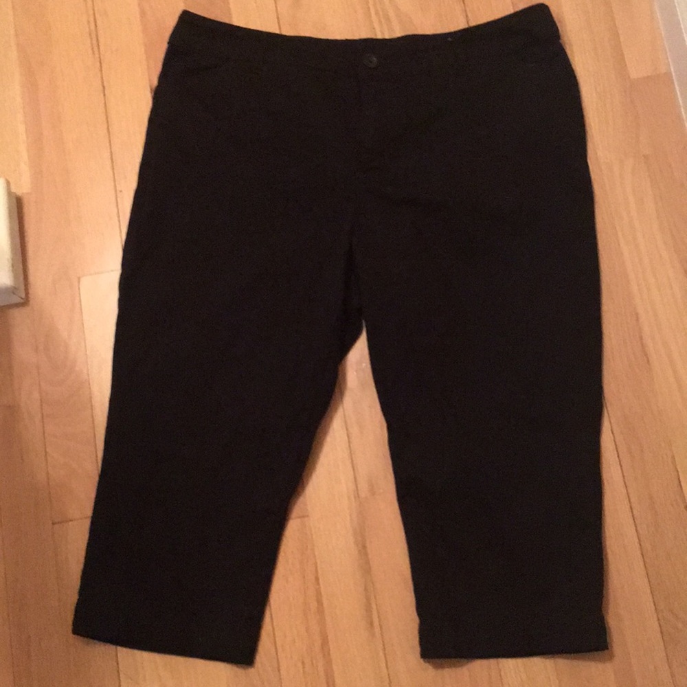 New Black Capris from St. John’s Bay Size 18